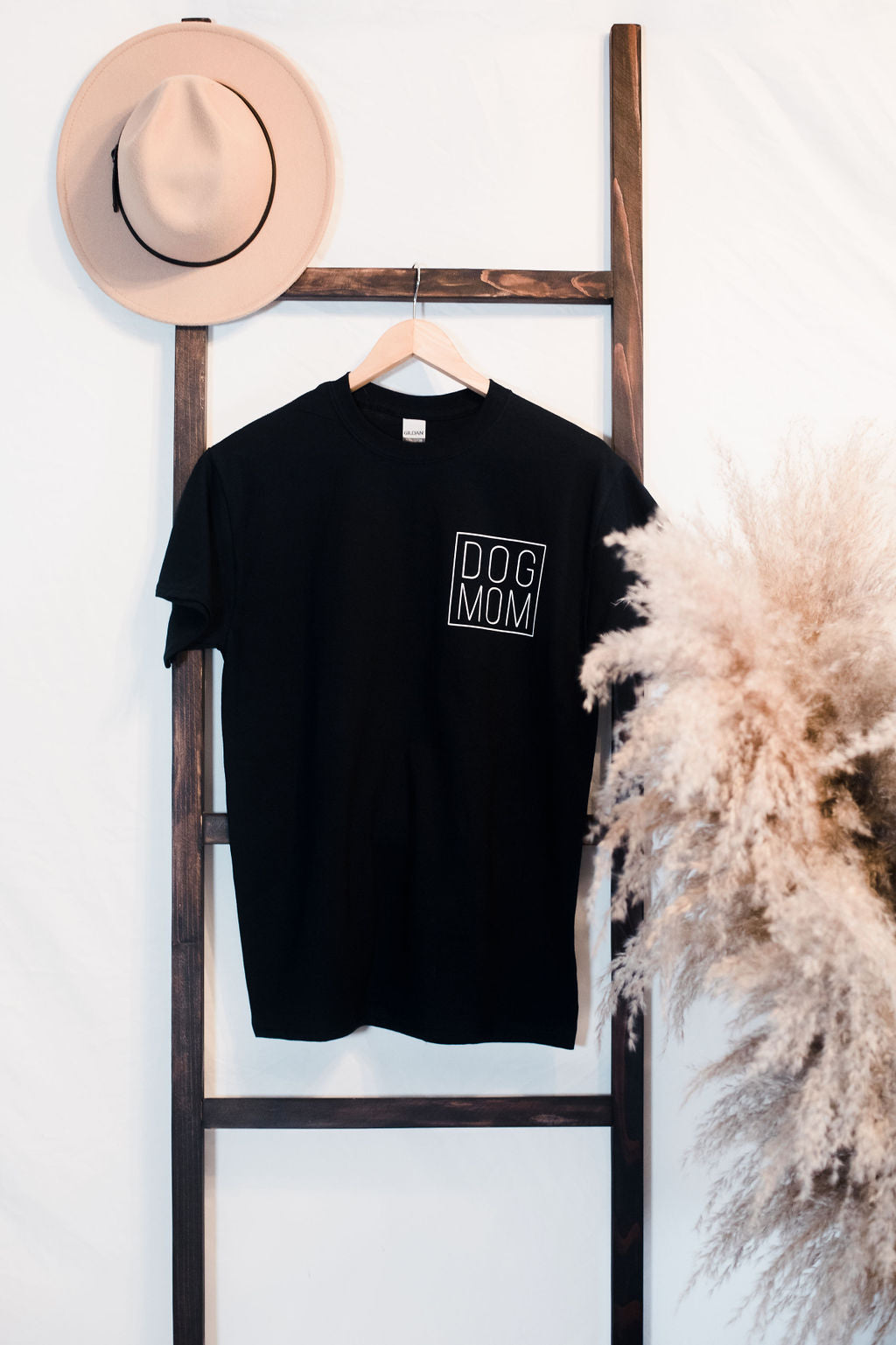 Dog Mom T-Shirt